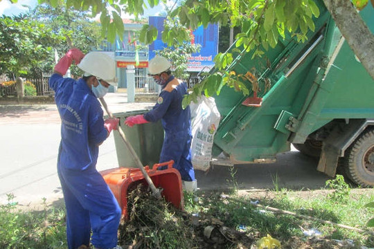 Quản lý rác thải vì môi trường nông thôn bền vững: Thiếu “nhạc trưởng”