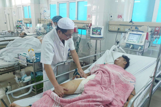 Quảng Trị: Cứu sống bệnh nhân nước ngoài trong tình trạng nguy kịch