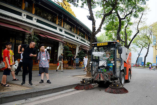 Để phố phường Hà Nội luôn sạch: Urenco sẽ kiên trì và quyết liệt