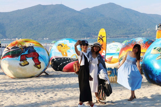 Khai trương Mùa du lịch biển Đà Nẵng với thông điệp “Chung tay chống rác thảc nhựa”