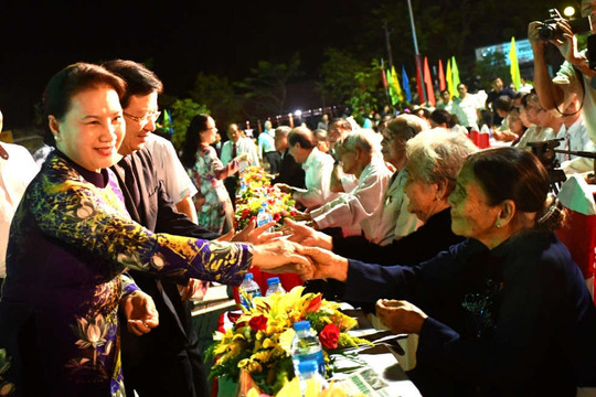 Chủ tịch Quốc hội Nguyễn Thị Kim Ngân dự Lễ công bố quyết định TP Bến Tre là đô thị loại II