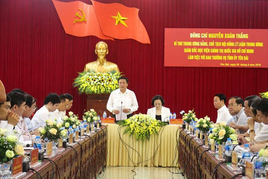 Bí thư Trung ương Đảng, Chủ tịch Hội đồng lý luận Trung ương Nguyễn Xuân Thắng làm việc tại Yên Bái
