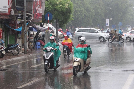 Tin mưa lớn diện rộng và cảnh báo lốc, sét, mưa đa, gió giật mạnh ở Bắc Bộ