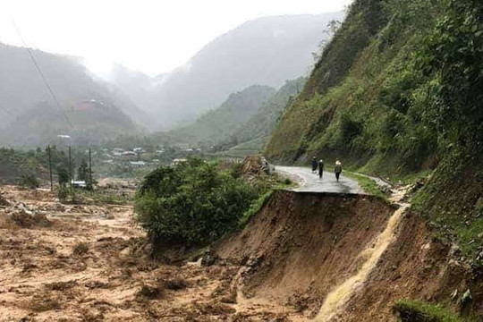 Lai Châu: 3 người mất tích sau mưa lũ