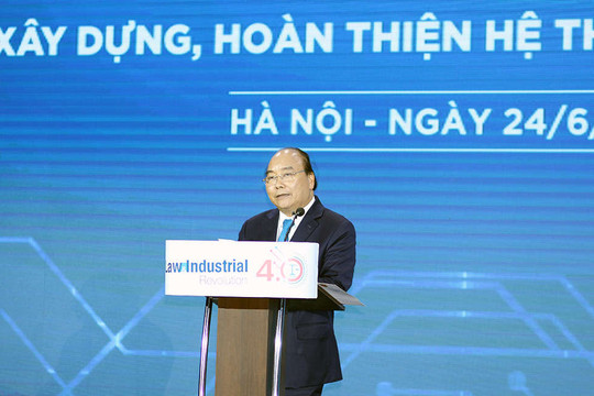 Thủ tướng Nguyễn Xuân Phúc: Cần thay đổi tư duy làm chính sách, pháp luật trong cách mạng công nghiệp 4.0