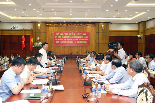 Bộ trưởng Trần Hồng Hà làm việc với lãnh đạo tỉnh Tây Ninh