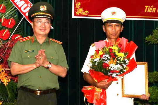 Công bố Quyết định bổ nhiệm Giám đốc Công an tỉnh Tiền Giang