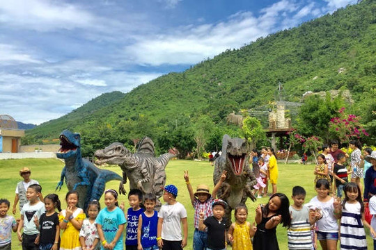 KDL Núi Thần Tài tặng 2000 vé vui chơi cho trẻ em Quảng Nam