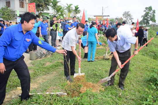Phong trào “Ngày chủ nhật xanh” chống ô nhiễm môi trường tại Thừa Thiên Huế ngày càng lan tỏa