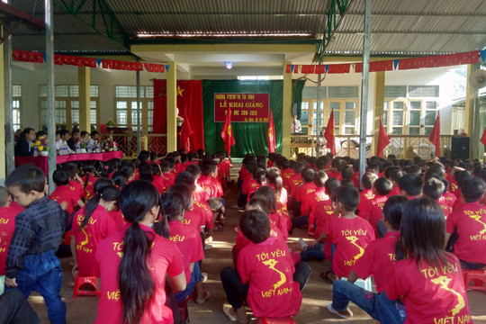 Điện Biên Đông (Điện Biên): Vượt khó khai giảng năm học mới