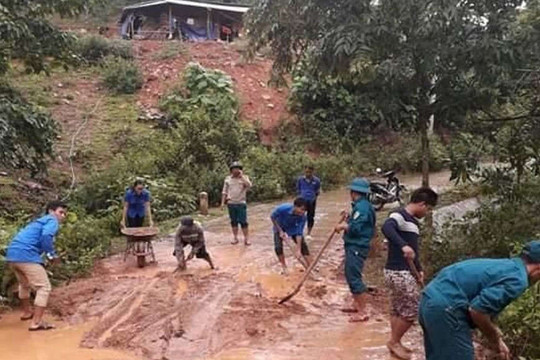 Quảng Trị: Hơn 10.000 đoàn viên thanh niên ra quân vệ sinh môi trường, khắc phục hậu quả mưa lũ