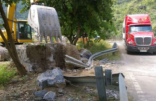 Điện Biên: Tạm đình chỉ hoạt động khai thác đá gây nguy hiểm trên tuyến quốc lộ 279
