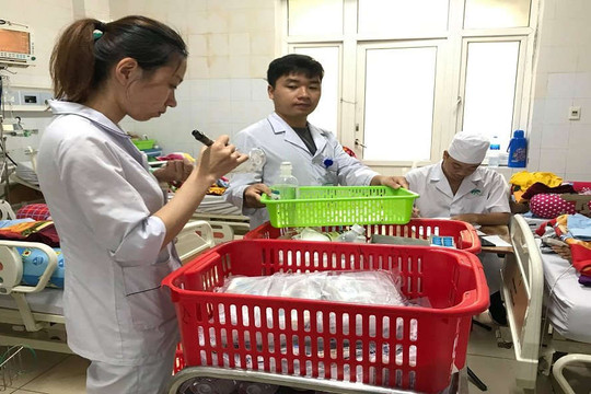 Lan tỏa phong trào chống rác thải nhựa tại BVĐK tỉnh Thanh Hóa