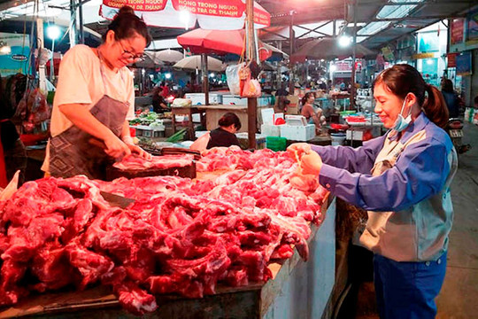 Giá thịt lợn đang bất ổn