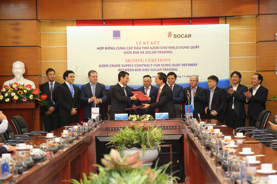 Ký hợp đồng cung cấp 5 triệu thùng dầu thô Azeri cho NMLD Dung Quất