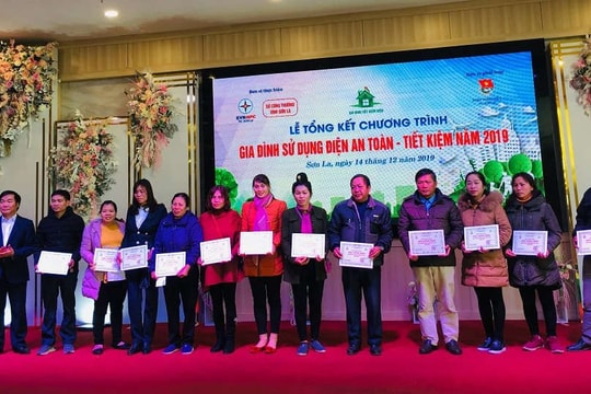 Trao 150 giải Gia đình tiết kiệm điện năm 2019