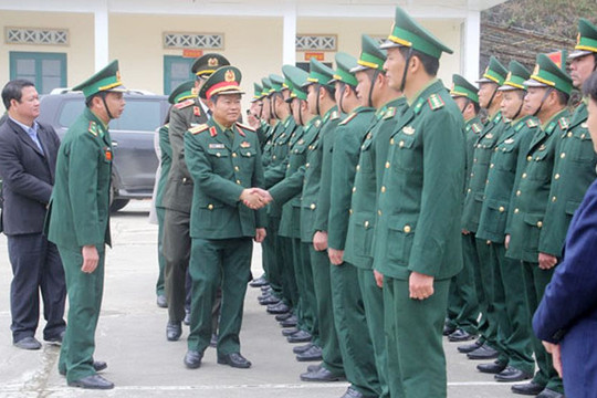 Đại tướng Đỗ Bá Tỵ mang Tết đến sớm với quân dân vùng cao Lào Cai