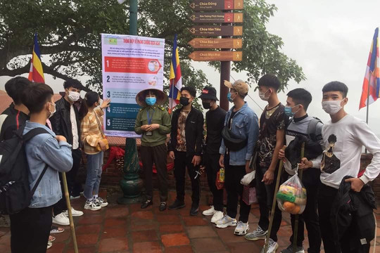 Quảng Ninh dừng tổ chức các lễ hội lớn để chống dịch nCoV