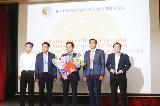 TS Lê Quốc Hùng giữ chức vụ Phó Tổng cục trưởng Tổng cục Địa chất & Khoáng sản Việt Nam