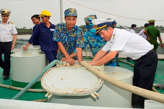 “Cứu khát” nước ngọt mùa hạn, mặn ở các tỉnh miền Tây