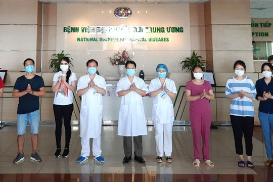 Thêm 8 người được công bố khỏi bệnh, Việt Nam điều trị khỏi 90% bệnh nhân COVID-19