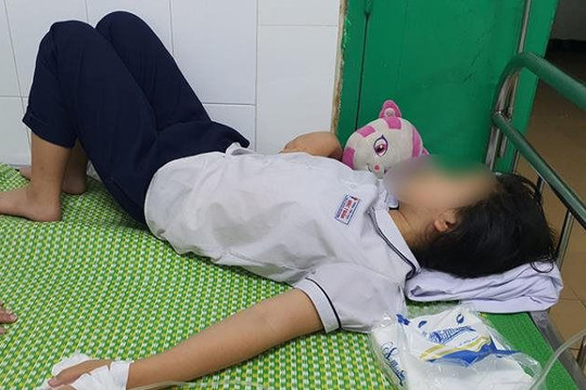 Hải Phòng: Hàng chục học sinh bị ngộ độc do uống nước giải khát cô giáo mang tới