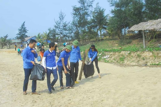  Quảng Ninh nâng cao ý thức và vai trò cộng đồng trong việc bảo vệ môi trường biển