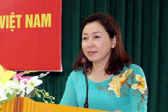Phê chuẩn bà Đinh Thị Lụa giữ chức Phó Chủ tịch UBND tỉnh Hà Nam