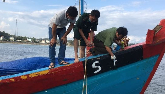 Vi phạm vùng biển nước ngoài, chủ tàu cá ở Quảng Ngãi bị phạt hơn 900 triệu đồng 