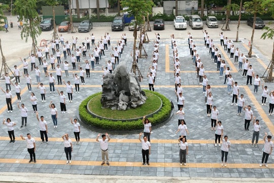 Đại học Tài nguyên và Môi trường Hà Nội mít tinh hưởng ứng Ngày Môi trường thế giới 2020