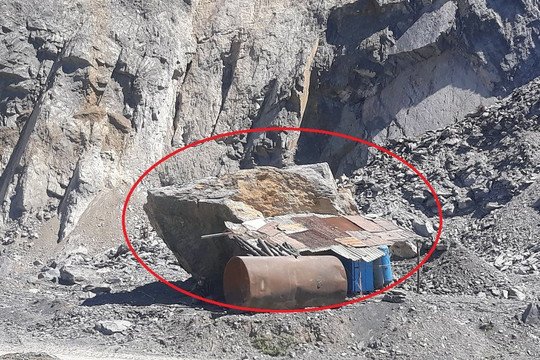 Mỏ đá Cty Vật liệu 99 (Nghệ An): Tai nạn chết người, hiểm họa vẫn đang “rình rập”
