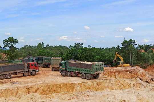 Lập Thạch – Vĩnh Phúc: Cần làm rõ hoạt động khai thác đất cao lanh của Công ty Hải Hưng
