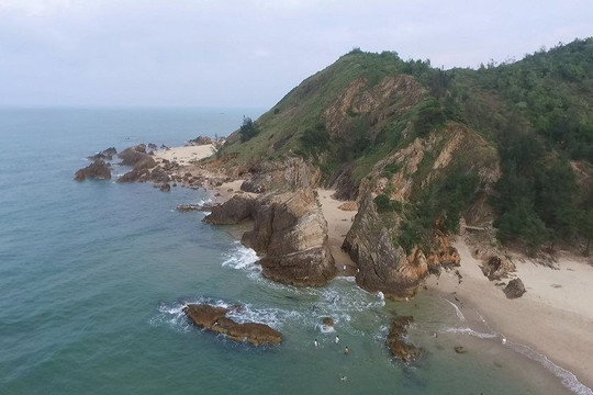 Quảng Bình: Thiết lập hành lang bảo vệ bờ biển