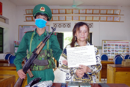 Điện Biên: Bắt thiếu nữ cùng 2 bánh heroin, 1.600 viên ma túy tổng hợp