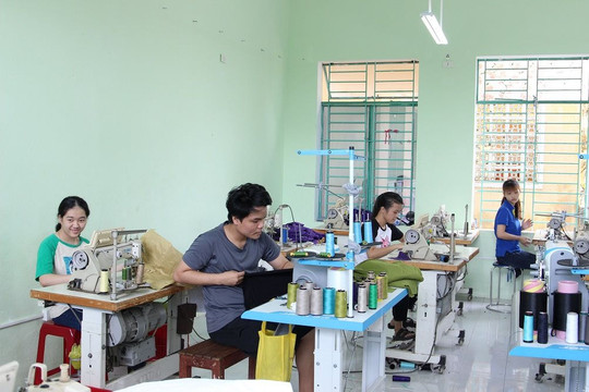  Đà Nẵng: Xây dựng xưởng may tạo công ăn việc làm cho người khuyết tật 