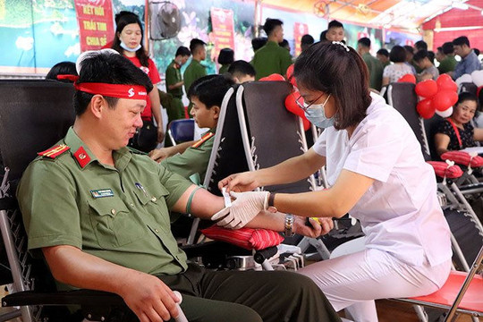 Điện Biên: 500 người tham gia hiến máu trong “Hành trình đỏ” tỉnh Điện Biên năm 2020