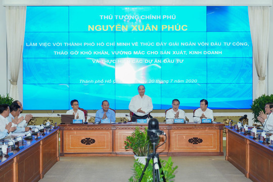 Thủ tướng làm việc với TPHCM để gỡ vướng trong giải ngân đầu tư công