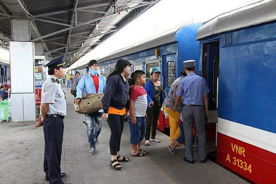 Đường sắt hỗ trợ hành khách trả vé đi, đến ga Đà Nẵng không thu phí