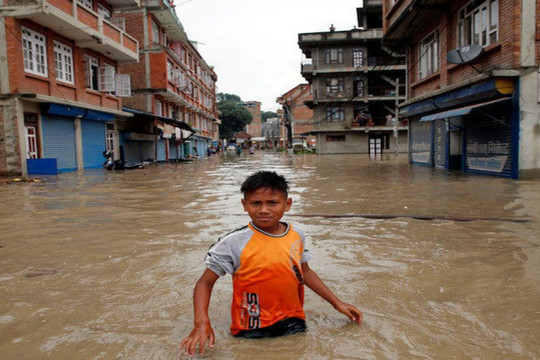 Lở đất, mưa lớn gây thiệt hại nặng ở Nam Á