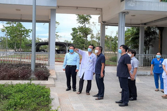 Bệnh viện tỉnh Quảng Trị cần sẵn sàng các phương án chống dịch Covid-19 trong tình hình mới