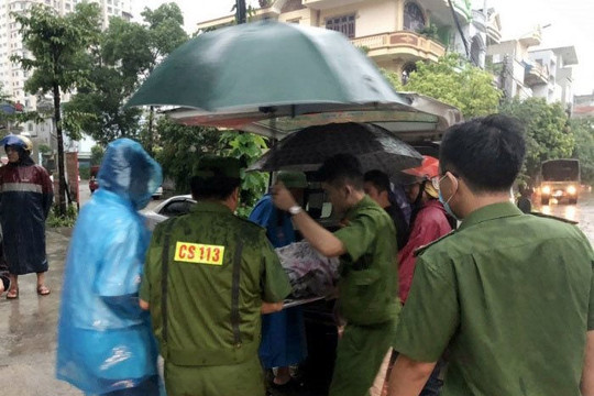 Quảng Ninh: Mưa lớn gây sập tường nhà khiến 2 vợ chồng bị thương
