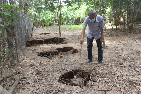 Quảng Trị: UBND tỉnh chỉ đạo kiểm tra, khắc phục tình trạng sụt lún đất trong vườn nhà dân