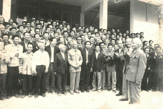 Khí tượng Thủy văn Việt Nam – 75 năm phục vụ sự nghiệp xây dựng và bảo vệ tổ quốc