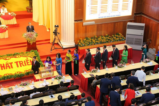 65 đồng chí được bầu vào BCH Đảng bộ tỉnh Thanh Hóa khóa XIX, nhiệm kỳ 2020-2025