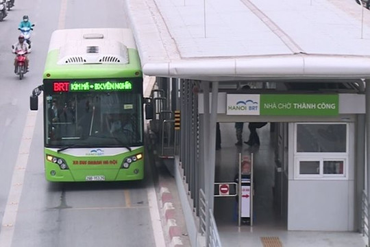 Hà Nội dự kiến tổ chức làn ưu tiên cho xe bus trên 10 tuyến đường