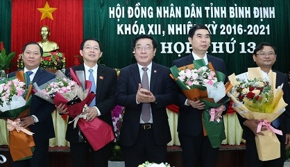 Bầu bổ sung tân Chủ tịch HĐND và Chủ tịch UBND tỉnh Bình Định 