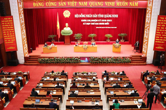 Quảng Ninh: Tốc độ tăng trưởng kinh tế cả năm đạt 10,05%, hoàn thành “mục tiêu kép” 