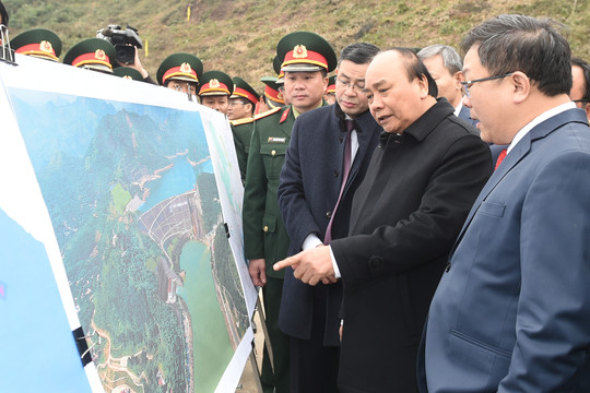 Thủ tướng dự lễ khởi công công trình Nhà máy thuỷ điện Hoà Bình mở rộng