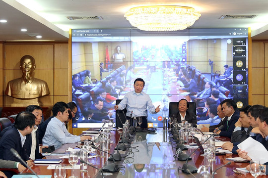 Bộ trưởng Trần Hồng Hà chỉ đạo khẩn trương hoàn thiện cơ chế, chính sách pháp luật về bảo vệ môi trường