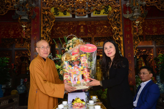 Lãnh đạo Ban Tôn giáo Chính phủ chúc Tết chức sắc Phật giáo Hải Phòng